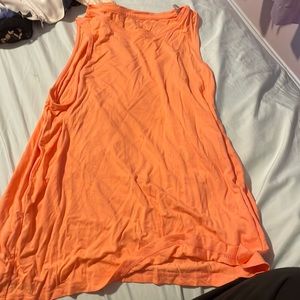 Women’s light pink tank top